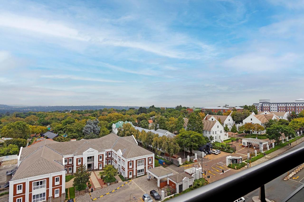 Apartment Urban Oasis At Apex